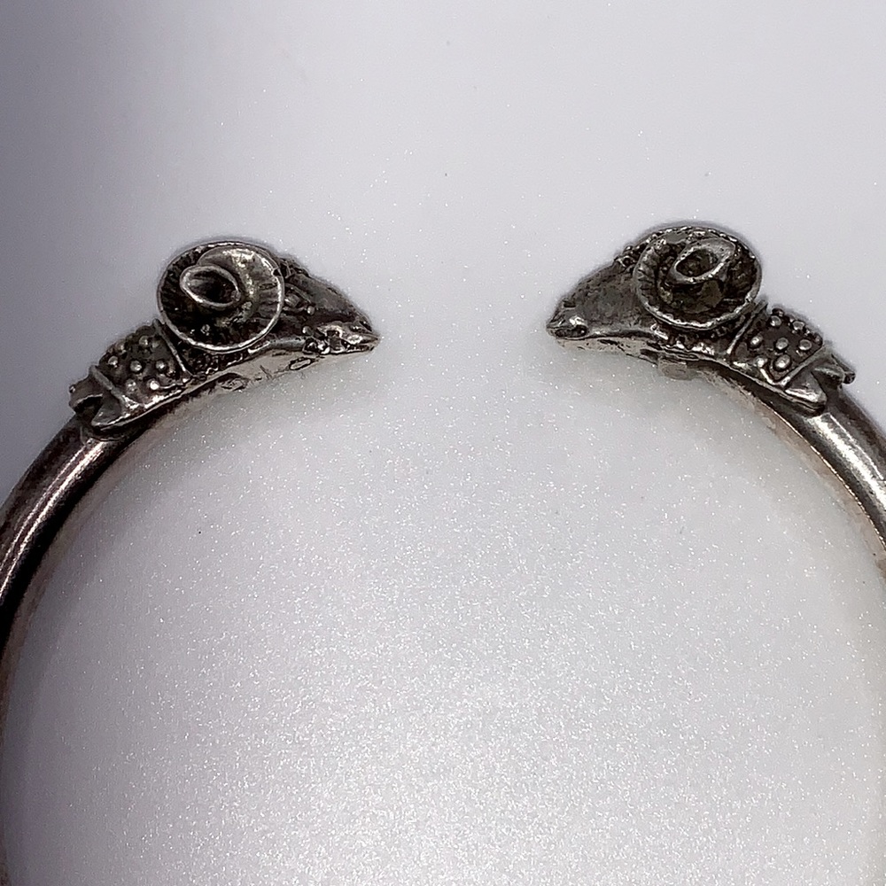 Sterling RAMS HEAD Cuff, Amazing Detail - Picture 2 of 3